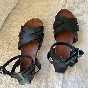 MIA Black Size:7 Sandals